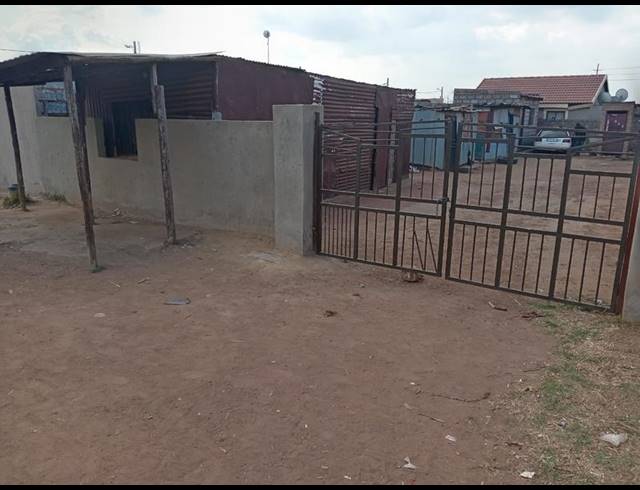 LAND FOR SALE IN PALM RIDGE